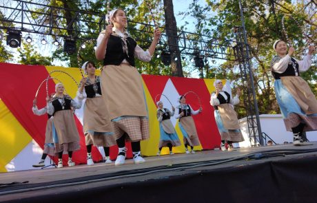 Presentación grupo Danzas Vascas Presentación grupo Danzas Vascas
